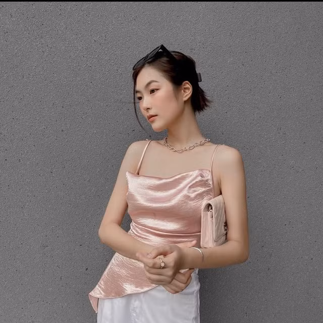 Nữ sinh 19 tuổi đóng MV của Jack ăn mặc cực gợi cảm - Hình 6 Nu sinh 19 tuoi dong MV cua Jack an mac cuc goi cam-Hinh-6