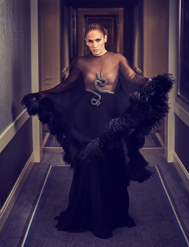 Jennifer Lopez ho bao du da 50 tuoi-Hinh-2