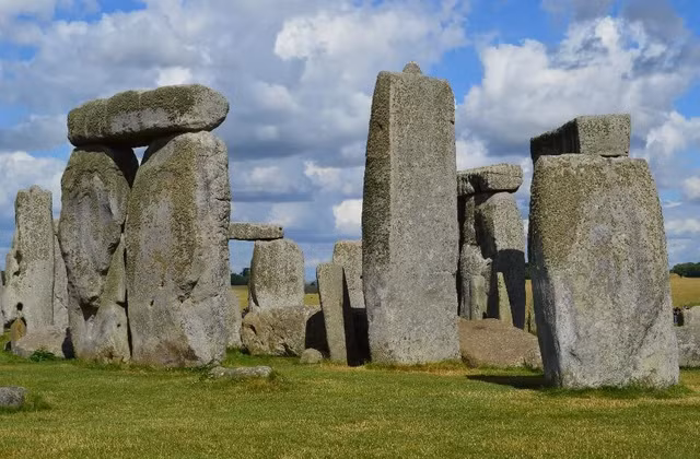5 du khách biến mất bí ẩn ở bãi đá cổ Stonehenge hàng chục năm trước - Hình 10 5 du khach bien mat bi an o bai da co Stonehenge hang chuc nam truoc-Hinh-10