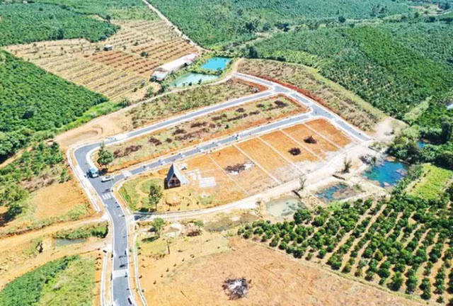 Xu hướng đầu tư đất nông thôn: Coi chừng vừa ôm đất vừa ôm cục nợ Xu huong dau tu dat nong thon: Coi chung vua om dat vua om cuc no
