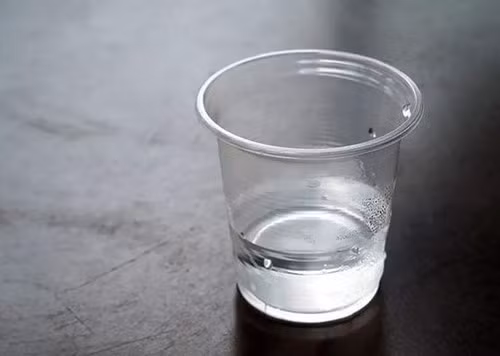 Những loại cốc gây hại sức khoẻ ít ai ngờ - Hình 3 Nhung loai coc gay hai suc khoe it ai ngo-Hinh-3