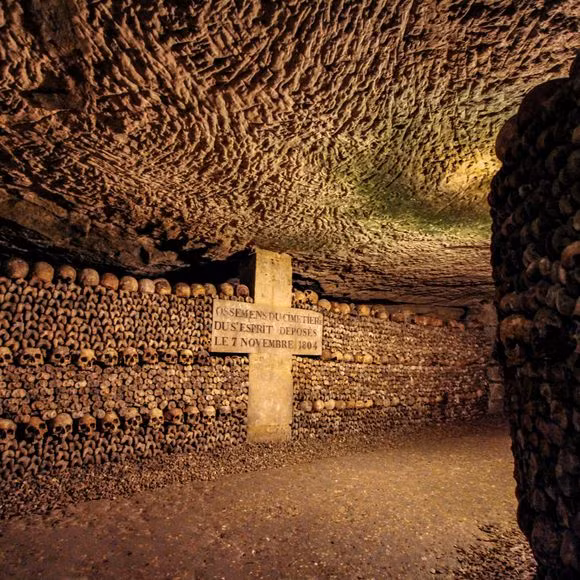 Rừng Hoia Baciu, nhà thờ Sedlec Ossuary… là những điểm đến rùng rợn - Hình 5 Rung Hoia Baciu, nha tho Sedlec Ossuary… la nhung diem den rung ron-Hinh-5