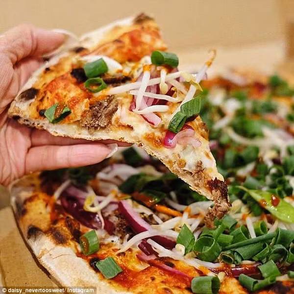 Nhung loai banh pizza kinh di 'nghe ten da choang' moi xuat hien tai Viet Nam-Hinh-7