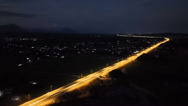 Địa phương nào sở hữu tuyến cao tốc dài gần 180km? - Hình 9 Dia phuong nao so huu tuyen cao toc dai gan 180km?-Hinh-9