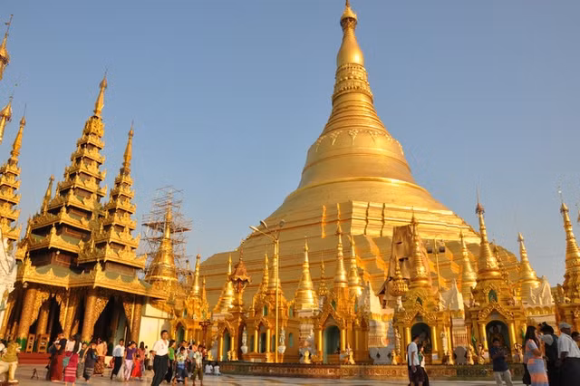 Khám phá giai thoại linh thiêng những đền chùa nổi tiếng Myanmar - Hình 6 Kham pha giai thoai linh thieng nhung den chua noi tieng Myanmar-Hinh-6