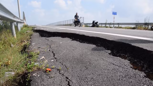 Duong cao toc Da Nang - Quang Ngai 34.500 ty dong: Sai pham hon 400 ty dong-Hinh-3