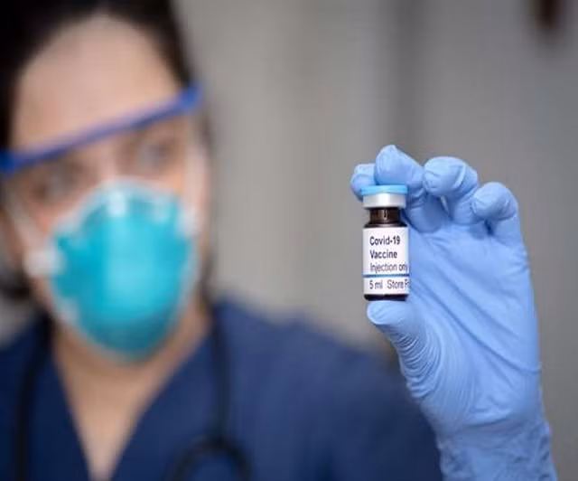 Nga tiem vaccine ngua COVID-19 dai tra tu thang 10/2020?
