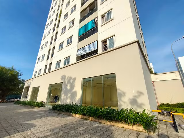 Những căn biệt thự vắng bóng người ở khu đô thị Sunny Garden City - Hình 21 Nhung can biet thu vang bong nguoi o khu do thi Sunny Garden City-Hinh-21