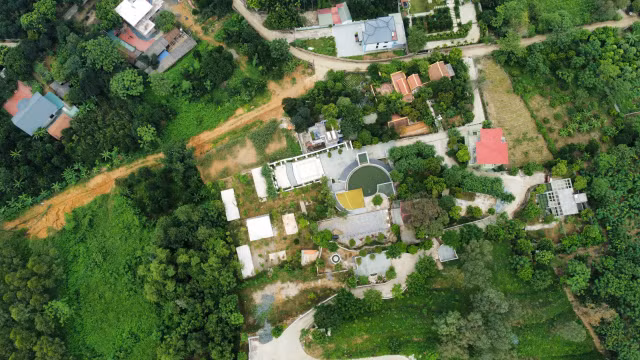 Hà Nội: Biến đất rừng Đồi 76 thành 'biệt thự' trái phép ở Quốc Oai Ha Noi: Bien dat rung Doi 76 thanh 'biet thu' trai phep o Quoc Oai