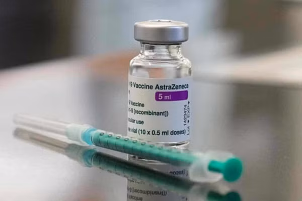 Bộ Y tế tiếp tục khuyến cáo về phản ứng phụ sau tiêm vắc xin AstraZeneca Bo Y te tiep tuc khuyen cao ve phan ung phu sau tiem vac xin AstraZeneca