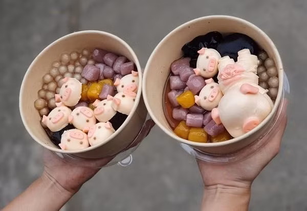 Chè heo tắm tiên có gì đặc biệt đang gây sốt giới ăn vặt? Che heo tam tien co gi dac biet dang gay sot gioi an vat?