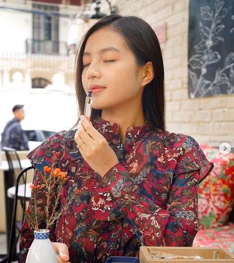 Gu thoi trang ngot ngao cua hotgirl Bich Ngoc, nu chinh Nha tro Balanha-Hinh-6