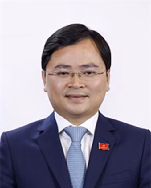 Chân dung 4 Bí thư Tỉnh ủy được điều động và bổ nhiệm năm 2022 - Hình 20 Chan dung 4 Bi thu Tinh uy duoc dieu dong va bo nhiem nam 2022-Hinh-20