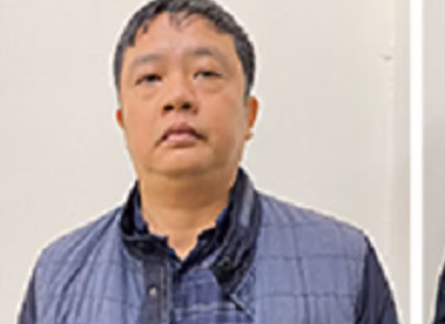 Vu an 'Chuyen bay giai cuu': Da co bao nhieu quan chuc bi khoi to?-Hinh-20