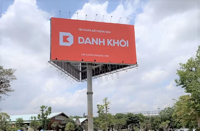 Tập đoàn Danh Khôi kinh doanh ra sao khi nợ thuế 100 tỷ đồng? Tap doan Danh Khoi kinh doanh ra sao khi no thue 100 ty dong?