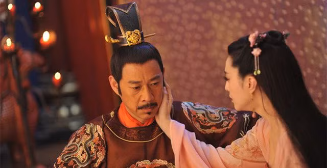 Bị “cắm sừng”, hoàng đế Trung Quốc vẫn sủng ái hoàng hậu lăng loàn - Hình 5 Bi “cam sung”, hoang de Trung Quoc van sung ai hoang hau lang loan-Hinh-5
