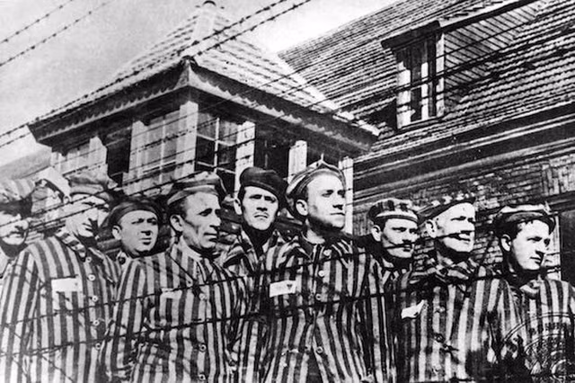Hitler còn tàn bạo với cả người đồng tính, khuyết tật - Hình 6 Hitler con tan bao voi ca nguoi dong tinh, khuyet tat-Hinh-6