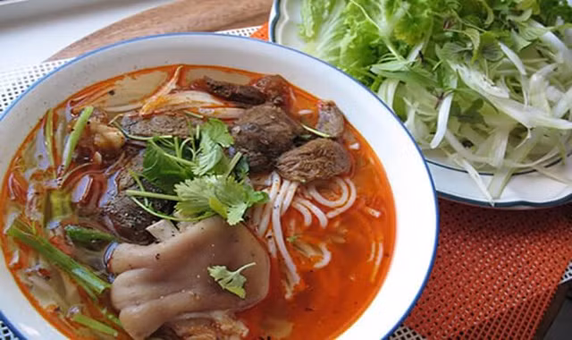 Không ngờ cố đô Huế có những đặc sản dân dã mà tinh túy đến vậy - Hình 2 Khong ngo co do Hue co nhung dac san dan da ma tinh tuy den vay-Hinh-2