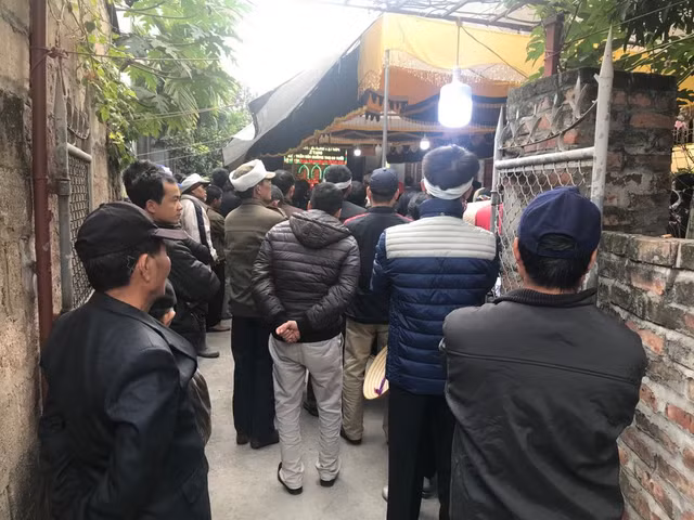 Hình ảnh đau thương tang lễ các nan nhân vụ tai nạn ở Hải Dương - Hình 2 Hinh anh dau thuong tang le cac nan nhan vu tai nan o Hai Duong-Hinh-2
