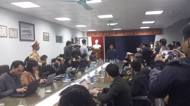 Tai nạn ở Hải Dương: Bộ trưởng GTVT yêu cầu làm rõ trách nhiệm Vidifi - Hình 2 Tai nan o Hai Duong: Bo truong GTVT yeu cau lam ro trach nhiem Vidifi-Hinh-2