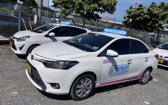 Sài Gòn Tourist taxi và các lùm xùm Sai Gon Tourist taxi va cac lum xum