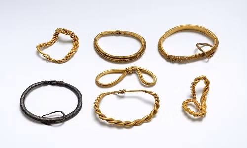 Những kho báu bạc tỷ lộ diện nhờ máy dò kim loại - Hình 8 Nhung kho bau bac ty lo dien nho may do kim loai-Hinh-8