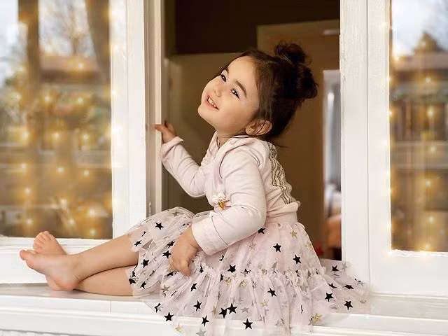 Mẹ chi tiền tỷ cho con gái 3 tuổi sở hữu tủ đồ hơn 400 bộ của các nhãn hiệu danh tiếng - Hình 6 Me chi tien ty cho con gai 3 tuoi so huu tu do hon 400 bo cua cac nhan hieu danh tieng-Hinh-6