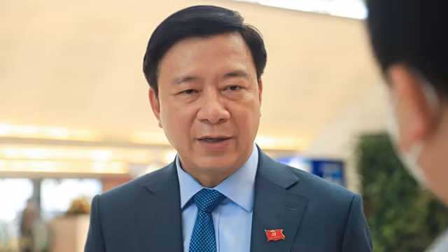 Có bao nhiêu quan chức bị khởi tố trong đại án Việt Á? - Hình 4 Co bao nhieu quan chuc bi khoi to trong dai an Viet A?-Hinh-4
