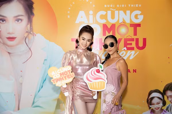 Ca sĩ Hoàng Mỹ An ra mắt MV đầu tay 'Ai cũng có một tình yêu để quên' - Hình 9 Ca si Hoang My An ra mat MV dau tay 'Ai cung co mot tinh yeu de quen'-Hinh-9
