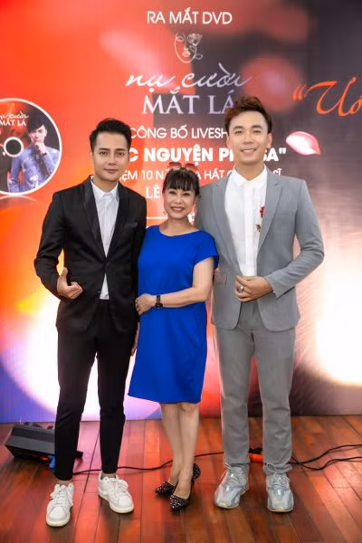 Ca sĩ Lê Việt Anh làm liveshow 'Ước nguyện phù sa' kỷ niệm 10 năm ca hát - Hình 4 Ca si Le Viet Anh lam liveshow 'Uoc nguyen phu sa' ky niem 10 nam ca hat-Hinh-4