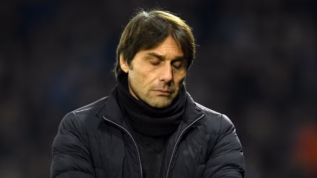 Dung chi do loi cho Sarri, Chelsea dang ton tai hang loat van de-Hinh-3