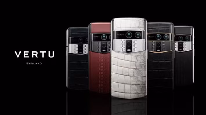 Điểm nhấn của Agent Q là phím Ruby Talk, kết nối tới mạng lưới AIGS với hơn 200 tác nhân AI có thể thực hiện mọi yêu cầu.