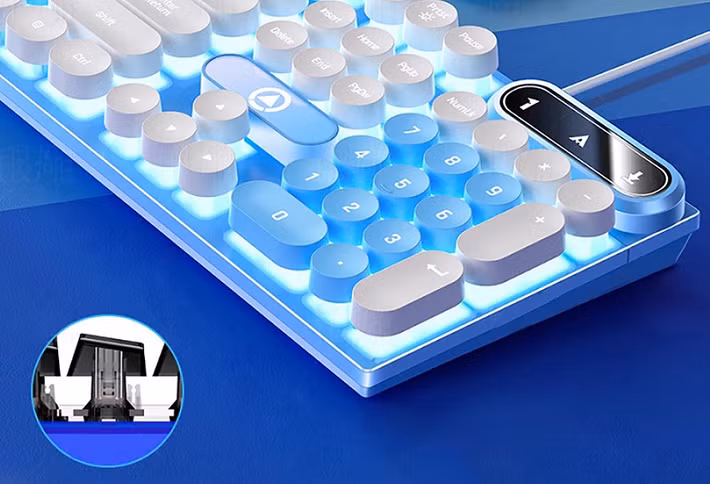 1. Sidotech K600 gây ấn tượng ngay từ cái nhìn đầu tiên với thiết kế keycap hình tròn lấy cảm hứng từ những chiếc máy đánh chữ cổ điển, kết hợp hệ thống đèn LED và nhiều phiên bản màu sắc nổi bật, biến góc làm việc hoặc học tập trở nên khác biệt hơn hẳn so với các mẫu bàn phím thông thường trên thị trường.