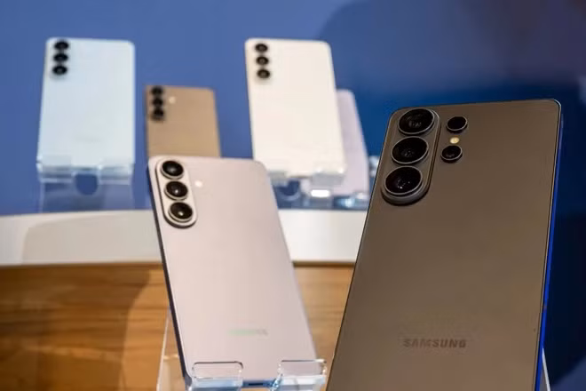Trong nhiều năm, người dùng đã quen với việc mỗi thế hệ smartphone cao cấp đều mang đến một “khoảnh khắc wow”, nhưng đến năm 2026, sự xuất hiện của Galaxy S26 Ultra cho thấy kỳ vọng đó có lẽ đã không còn phù hợp với thực tế phát triển của ngành công nghệ.