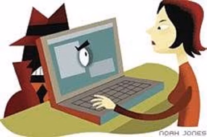 Cụ thể, các trang web lậu thường được cài cắm mã độc, phần mềm gián điệp hoặc các công cụ theo dõi trái phép nhằm thu thập thông tin cá nhân, đánh cắp tài khoản ngân hàng, dữ liệu đăng nhập và nhiều thông tin nhạy cảm khác của người sử dụng.