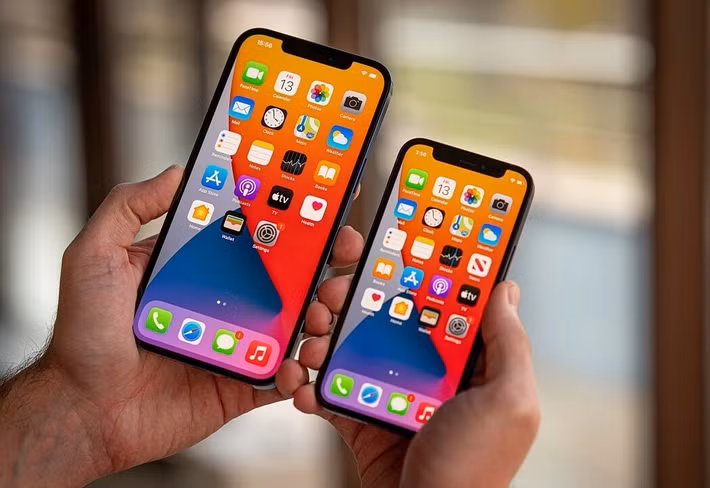 Tuy nhiên, các chuyên gia công nghệ cho rằng việc lựa chọn iPhone cũ không chỉ dựa vào cấu hình hay giá bán mà còn phụ thuộc vào tình trạng thực tế của thiết bị, bởi một chiếc máy có ngoại hình đẹp nhưng từng sửa chữa nhiều lần hoặc thay linh kiện kém chất lượng có thể phát sinh hàng loạt vấn đề trong quá trình sử dụng.