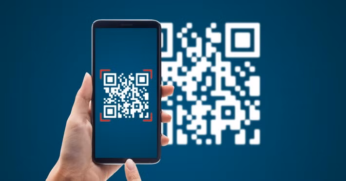 Nhiều nạn nhân đã mất hàng chục nghìn USD khi quét mã QR giả tại bãi xe, máy thanh toán hay tờ rơi khảo sát.