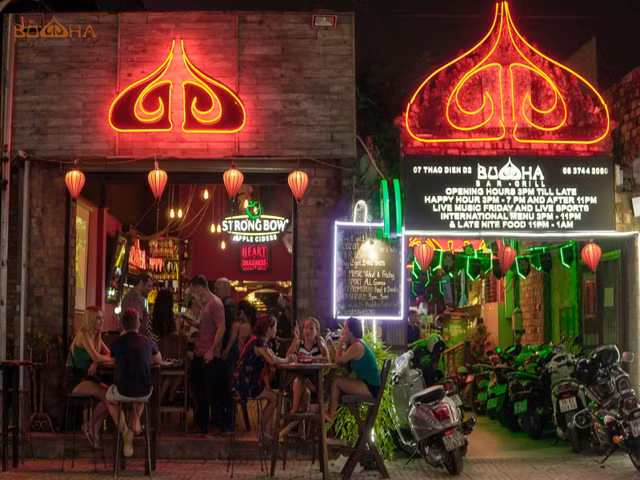 Phi công bệnh nhân 91 và quá trình bar Buddha thành nơi lây nhiễm Covid-19 lớn nhất Sài Gòn Phi cong benh nhan 91 va qua trinh bar Buddha thanh noi lay nhiem Covid-19 lon nhat Sai Gon