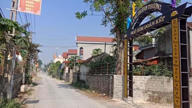 Bất thường trong chi trả tiền hỗ trợ của Chính phủ: Một huyện trùng lặp, không đúng đối tượng... tới hơn 4.000 người Bat thuong trong chi tra tien ho tro cua Chinh phu: Mot huyen trung lap, khong dung doi tuong... toi hon 4.000 nguoi