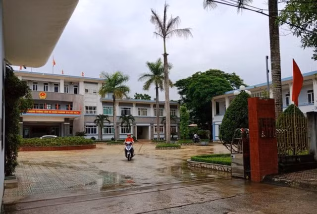 Mot truong phong o Thanh Hoa duoc uu ai tuyen dung, bo nhiem than toc