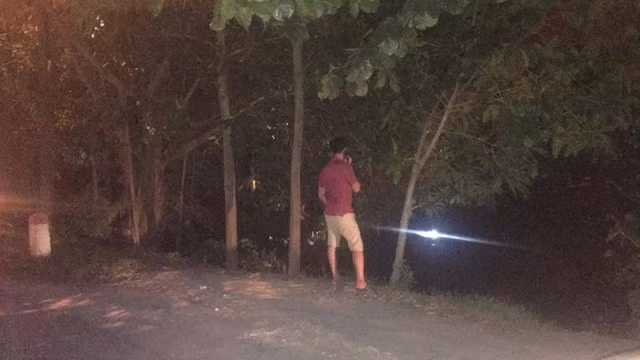 Sĩ quan quân đội vi phạm nồng độ cồn, không hợp tác với CSGT - Hình 2 Si quan quan doi vi pham nong do con, khong hop tac voi CSGT-Hinh-2