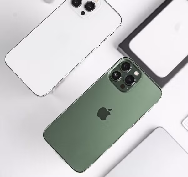 Màu sắc mới của iPhone 13 vẫn đang gây bão mạng thì những thông tin về iPhone 14 rò rỉ cũng khiến các iFan đứng ngồi không yên. Mới đây nhà phân tích Ming-Chi Kuo vừa tiết lộ những thông tin mới nhất liên quan các mẫu iPhone 14 sắp ra mắt của Apple.