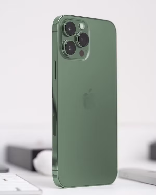 Bốn mẫu iPhone 14 sẽ ra mắt năm 2022 gồm iPhone 14 (6.1 inch), iPhone 14 Max (6.7 inch), iPhone 14 Pro (6.1 inch), và iPhone 14 Pro Max (6.7 inch).