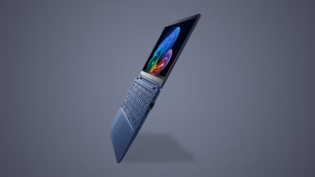 dynabook-v83-pa-7204.jpg