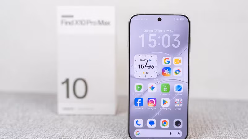 Oppo Find X10 Pro Max với cụm ba camera đều là 200 megapixel