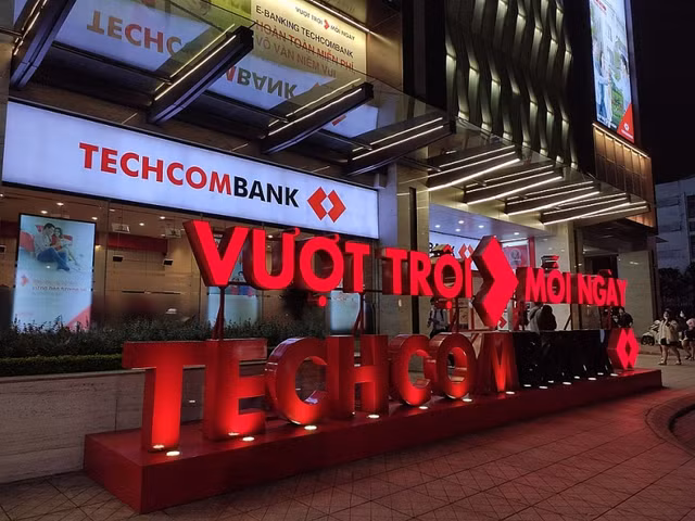 Mỗi tuần một doanh nghiệp: Cổ phiếu TCB của Techcombank được định giá ở mức 46.700 đồng Moi tuan mot doanh nghiep: Co phieu TCB cua Techcombank duoc dinh gia o muc 46.700 dong