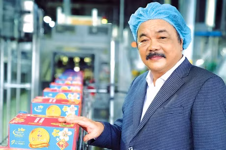 Ông chủ Dr. Thanh thật sự có nhiều tiền như lời đồn? - Hình 2 Ong chu Dr. Thanh that su co nhieu tien nhu loi don?-Hinh-2