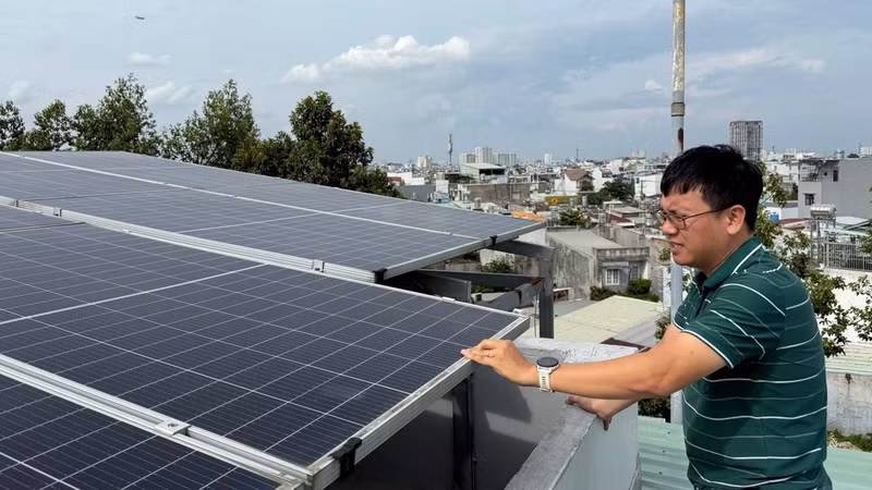 [VIDEO] Hà Nội hỗ trợ tới 6 triệu đồng mỗi hộ dân lắp điện mặt trời từ 2026