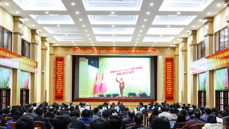 Chiến lược tư tưởng trong tình hình mới gắn liền với văn hóa thực thi, lấy dữ liệu thực tế và sự hài lòng của Nhân dân làm căn cứ đánh giá kết quả cán bộ các cấp.