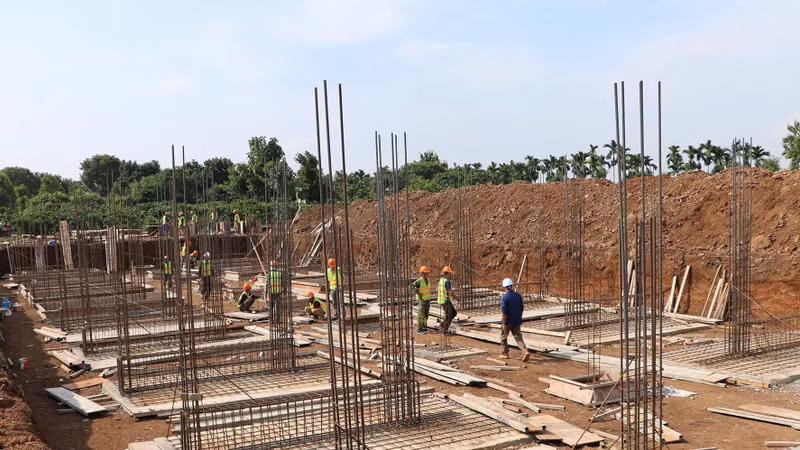 Được bố trí 142 tỷ đồng năm 2026, dự án trường Đắk Wil mới giải ngân 70,406 tỷ đồng; lãnh đạo tỉnh yêu cầu chủ đầu tư khẩn trương đẩy nhanh tiến độ thi công.